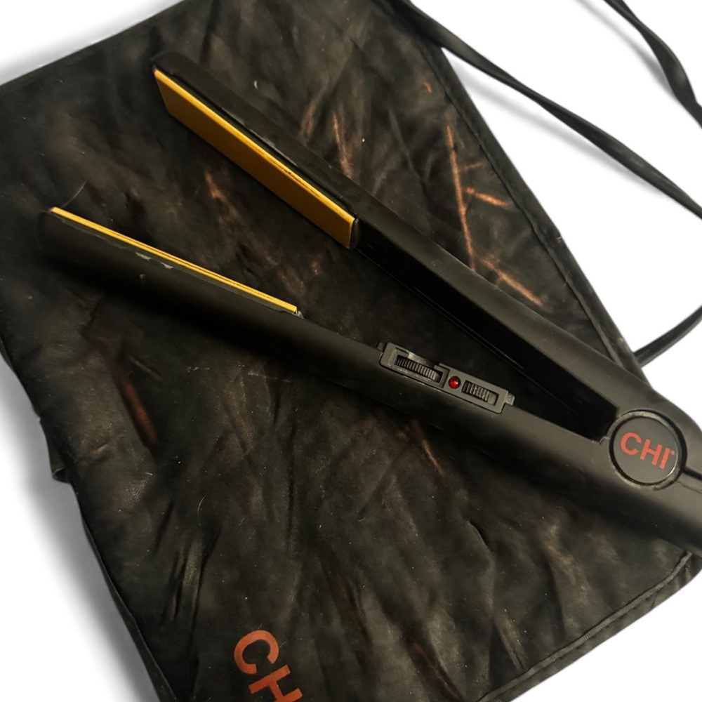 CHI Black 1” Hair Straightener up to 410°